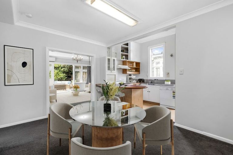 Photo of property in 275 Adelaide Road, Newtown, Wellington, 6021