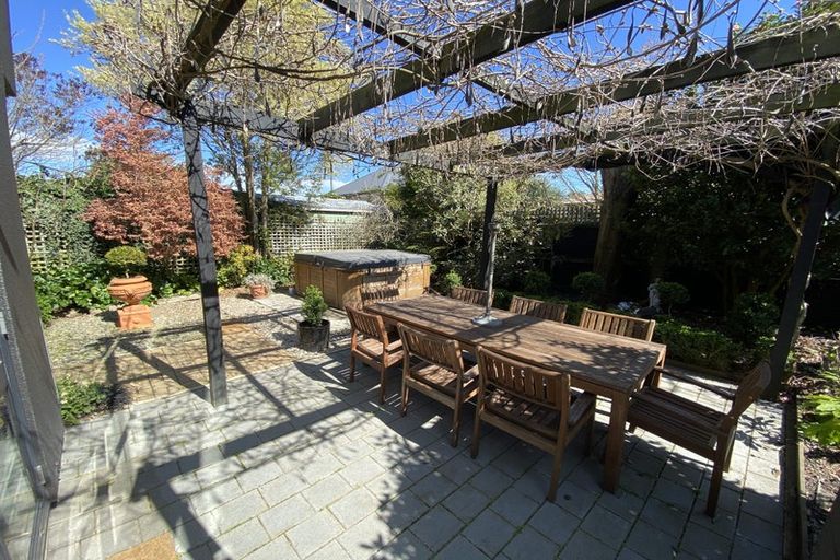 Photo of property in 28 Hassals Lane, Waltham, Christchurch, 8023