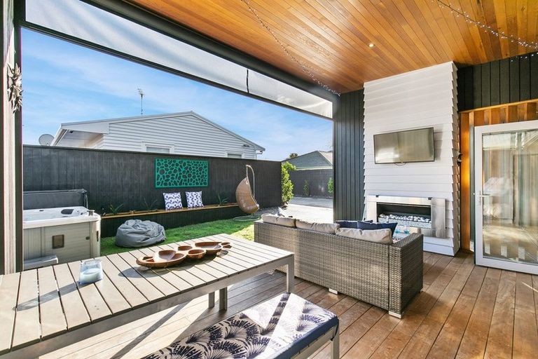 Photo of property in 4a Ross Crescent, Orewa, 0931