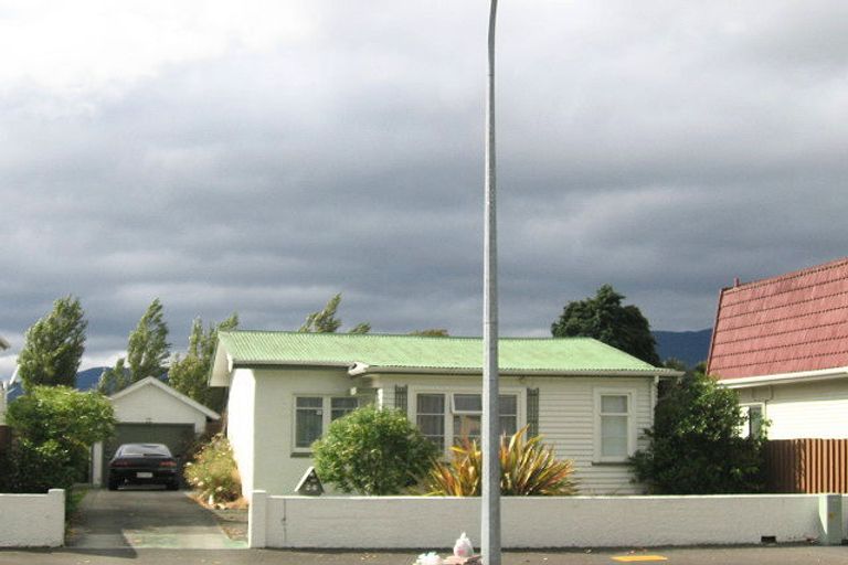 Photo of property in 102 Gibbons Street, Ebdentown, Upper Hutt, 5018