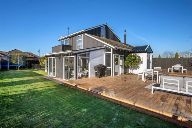 Photo of property in 10a Fovant Street, Russley, Christchurch, 8042