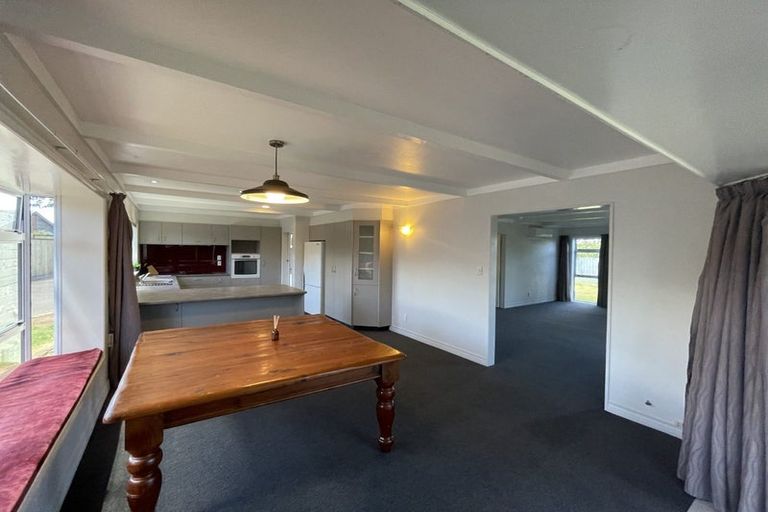Photo of property in 296b Mangorei Road, Merrilands, New Plymouth, 4312