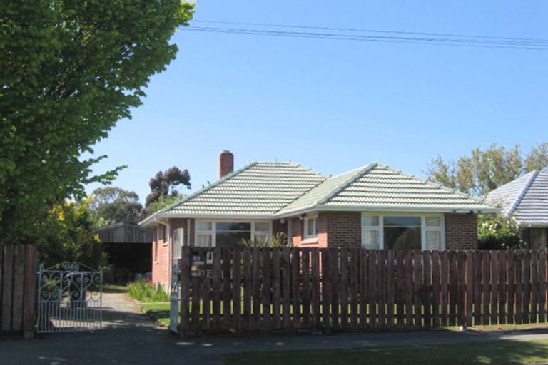 Photo of property in 22 Wilton Crescent, Bishopdale, Christchurch, 8053
