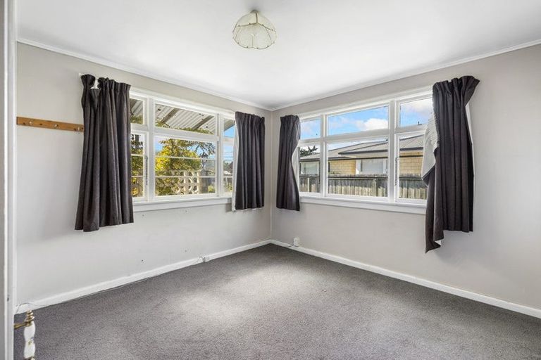Photo of property in 325 Hills Road, Mairehau, Christchurch, 8013