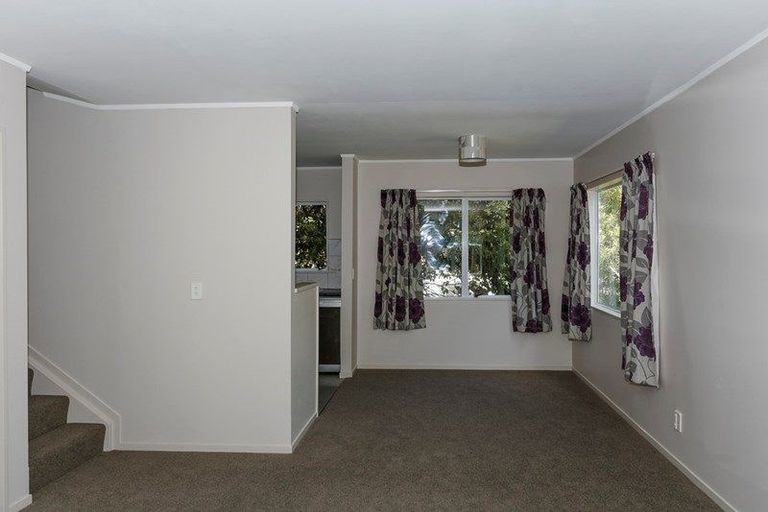 Photo of property in 28/24 Eastglen Road, Glen Eden, Auckland, 0602