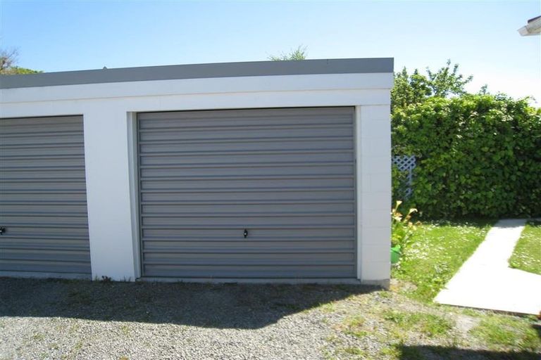 Photo of property in 2/38 North Avon Road, Richmond, Christchurch, 8013