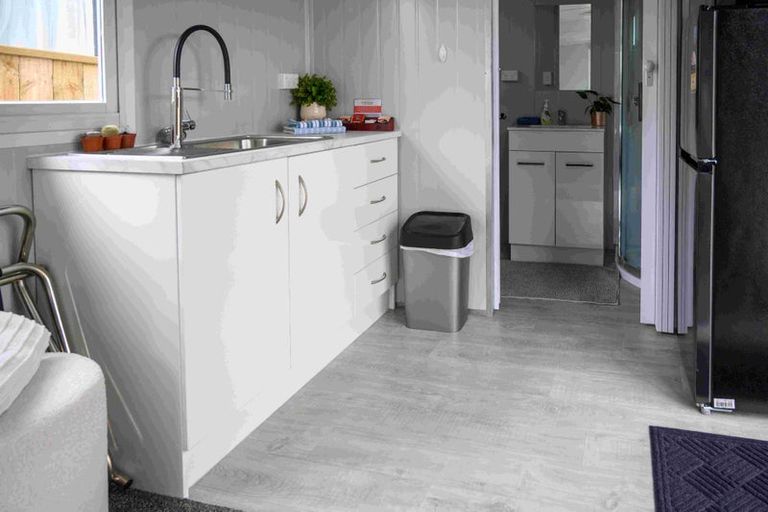 Photo of property in 1/39 Jaemont Avenue, Te Atatu South, Auckland, 0610