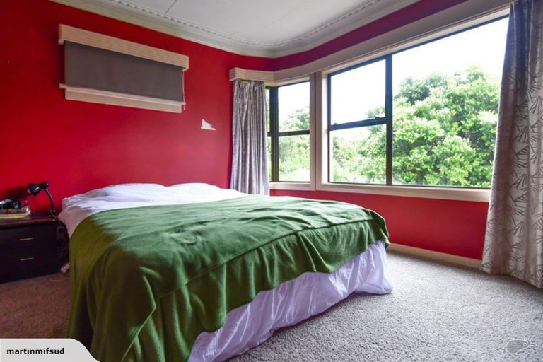Photo of property in 24 Wharfdale Street, Macandrew Bay, Dunedin, 9014