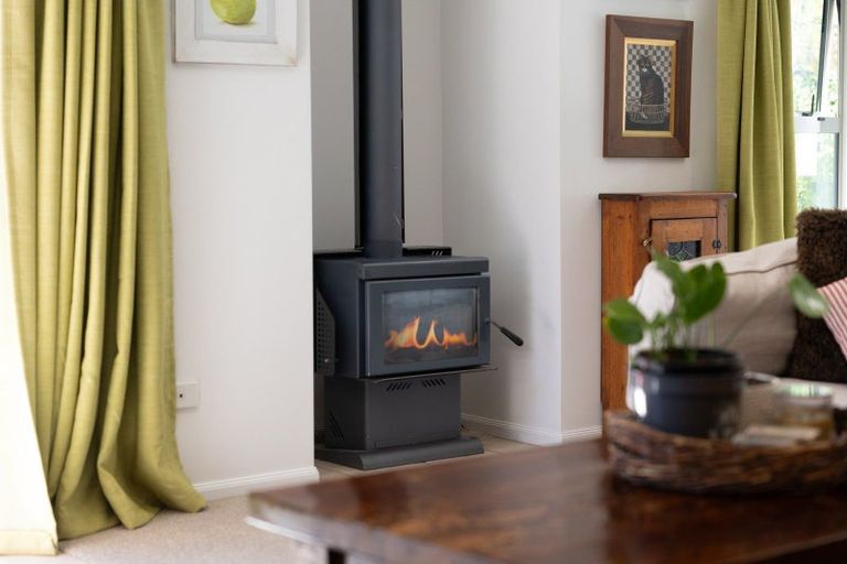 Photo of property in 12 Alexander Place, Arrowtown, 9302