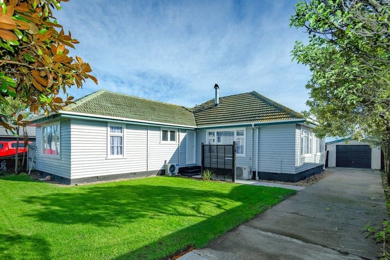 Photo of property in 39 Willryan Avenue, New Brighton, Christchurch, 8083