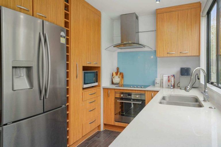 Photo of property in 32 Benchmark Drive, Massey, Auckland, 0614