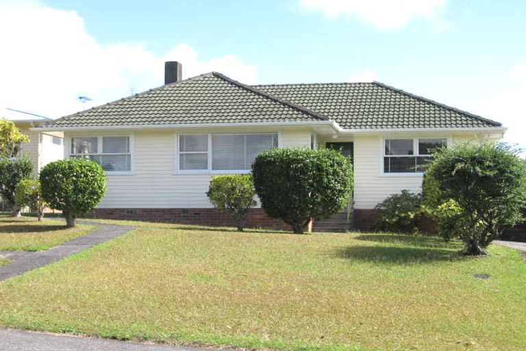 Photo of property in 50 Glendene Avenue, Glendene, Auckland, 0602