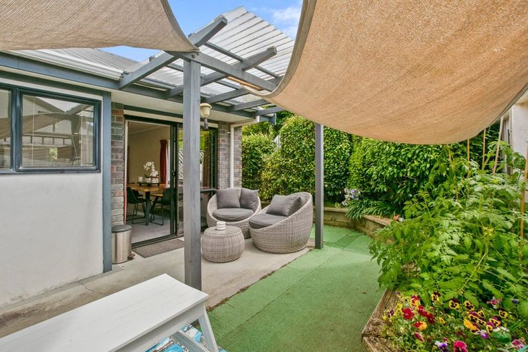 Photo of property in 1/15 Ronald Street, Strandon, New Plymouth, 4312