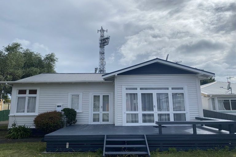 Photo of property in 121 Vigor Brown Street, Napier South, Napier, 4110