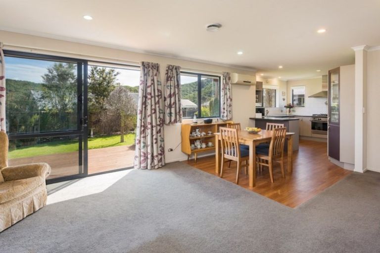 Photo of property in 7 Glentui Place, Waikawa, Picton, 7220