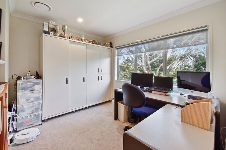 Photo of property in 2/11 Collie Street, Hillpark, Auckland, 2102