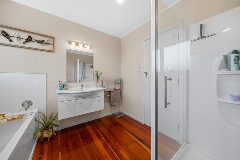 Photo of property in 9 Green Lane Road, Masterton, 5810