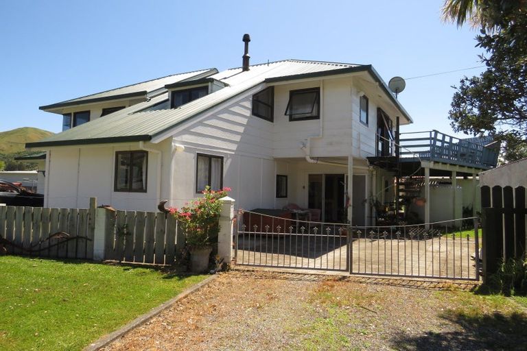 Photo of property in 14 Lochiel Street, Mahia, Nuhaka, 4198