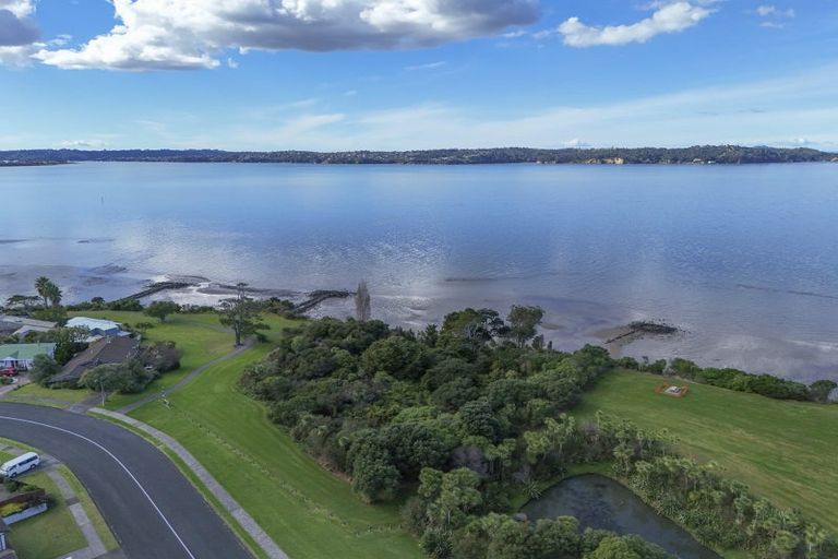 Photo of property in 49 Spinnaker Drive, Te Atatu Peninsula, Auckland, 0610