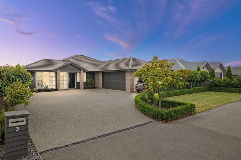 Photo of property in 21 Tosswill Road, Prebbleton, 7604