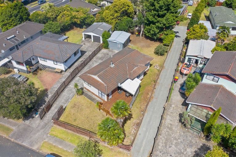 Photo of property in 123 Sykes Road, Weymouth, Auckland, 2103