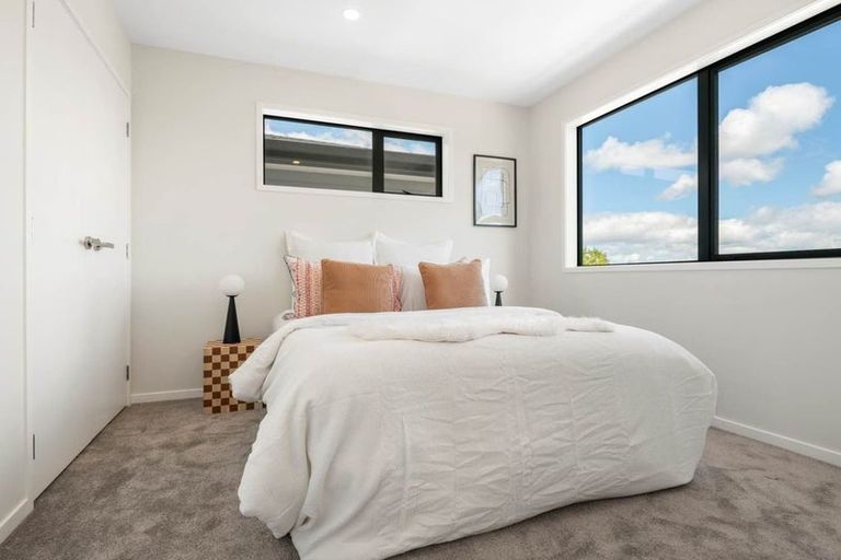 Photo of property in 95d Kervil Avenue, Te Atatu Peninsula, Auckland, 0610