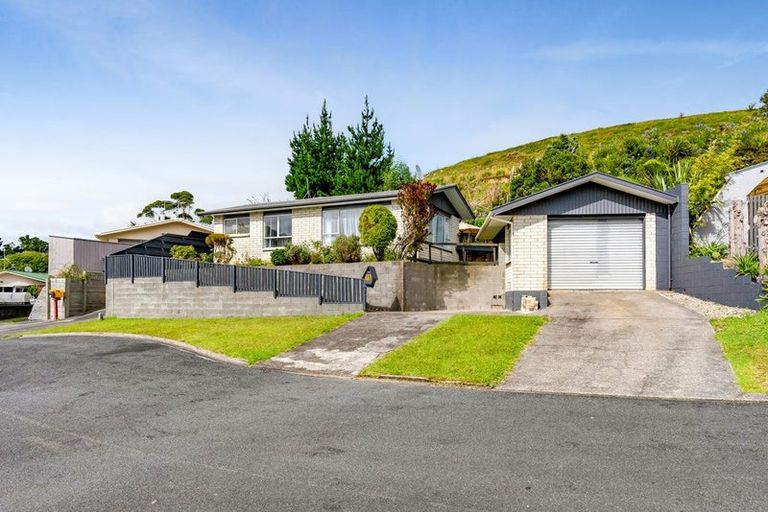 Photo of property in 15 Shaldon Crescent, Blagdon, New Plymouth, 4310