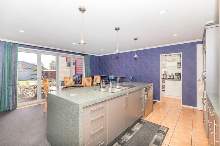 Photo of property in 4 Nielsen Gardens, Rototuna, Hamilton, 3210