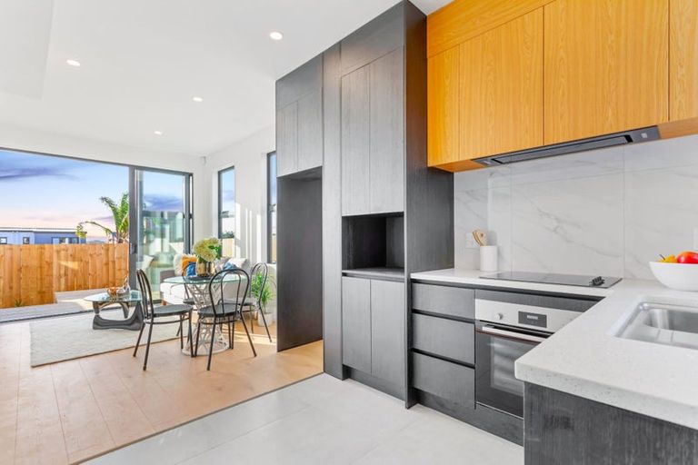 Photo of property in 12/28 Lavelle Road, Henderson, Auckland, 0612