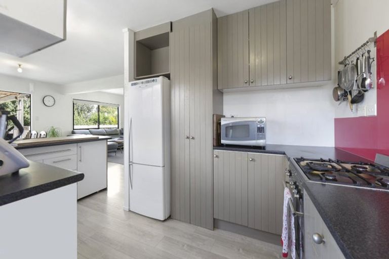 Photo of property in 94 Hibiscus Coast Highway, Red Beach, 0932