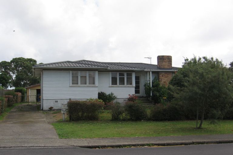 Photo of property in 12 Vanguard Road, Kelston, Auckland, 0602