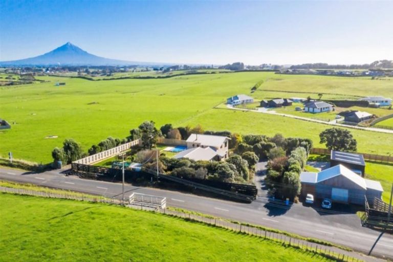 Photo of property in 56 Denby Road, Hawera, 4672