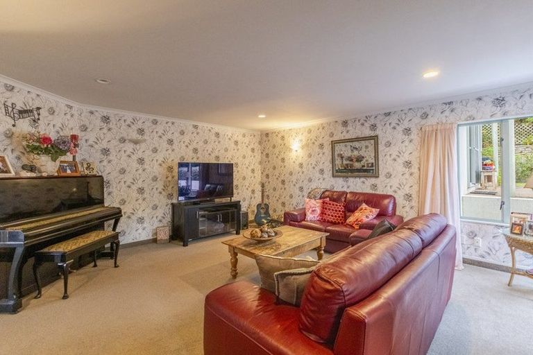 Photo of property in 83 Hetley Crescent, Taradale, Napier, 4112