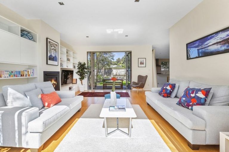 Photo of property in 3 Steeple Lane, Seatoun, Wellington, 6022