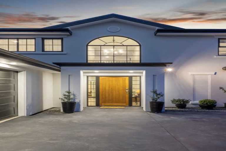 Photo of property in 61 Waitikiri Drive, Parklands, Christchurch, 8083