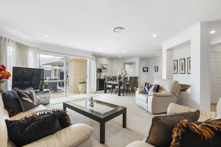 Photo of property in 15 Keppoch Court, Dannemora, Auckland, 2016