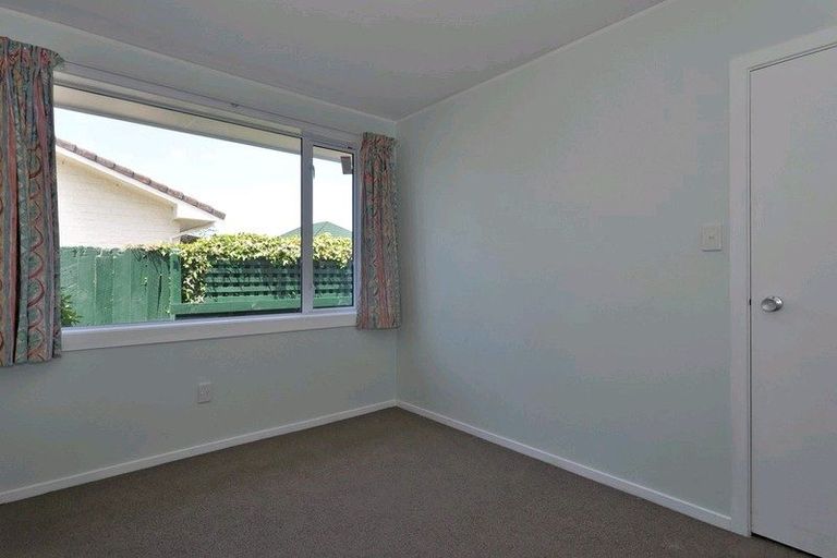 Photo of property in 2/24 Richill Street, Belfast, Christchurch, 8051