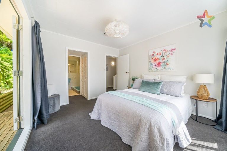 Photo of property in 7 Zeala Grove, Stokes Valley, Lower Hutt, 5019