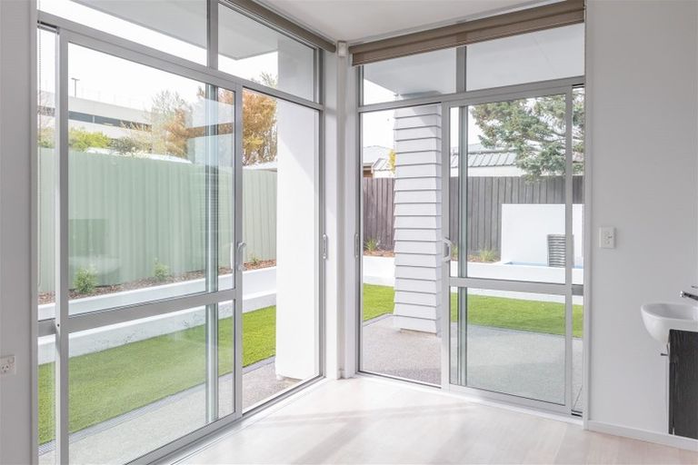 Photo of property in 8a Rotherham Street, Riccarton, Christchurch, 8041