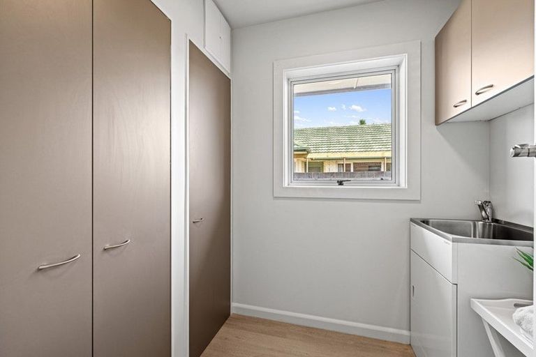 Photo of property in 112 Effingham Street, North New Brighton, Christchurch, 8083