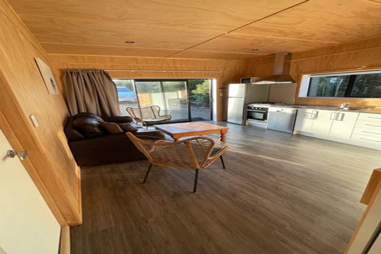 Photo of property in 72 Scarlys Way, Okitu, Gisborne, 4010