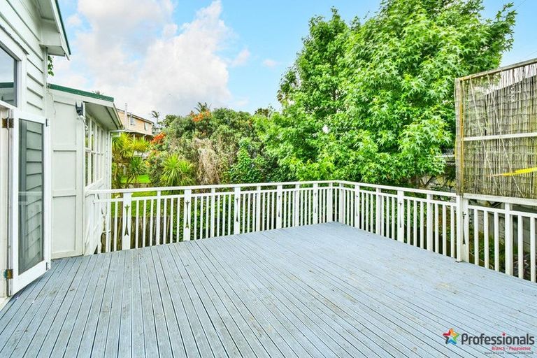 Photo of property in 7 Donegal Street, Avondale, Auckland, 0600