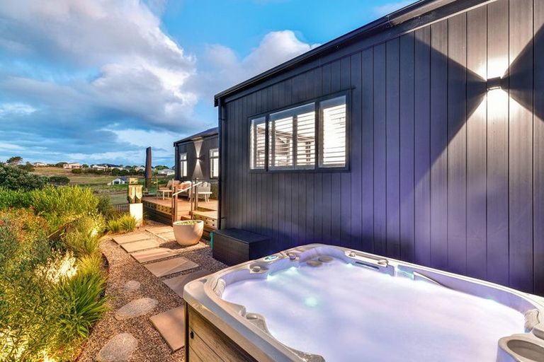 Photo of property in 47 Discovery Drive, Gulf Harbour, Whangaparaoa, 0930