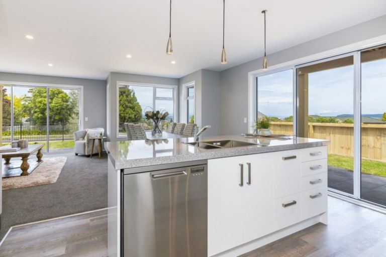 Photo of property in 66 Huka Heights Drive, Rangatira Park, Taupo, 3330