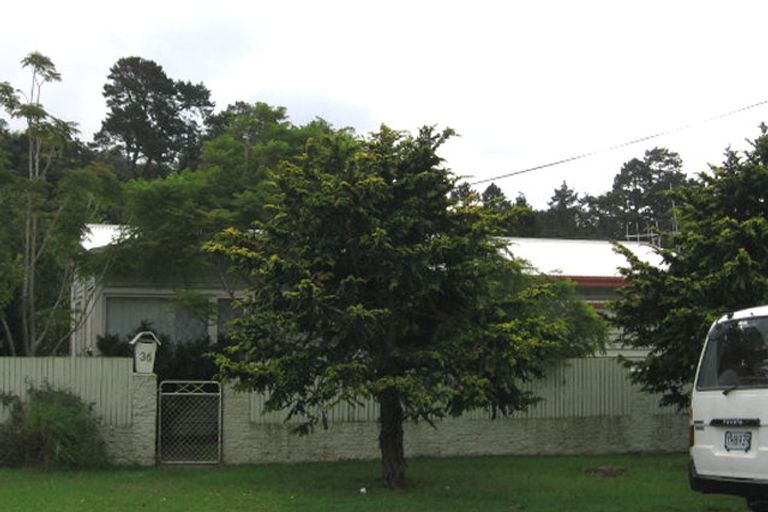 Photo of property in 36 Woodside Road, Massey, Auckland, 0614