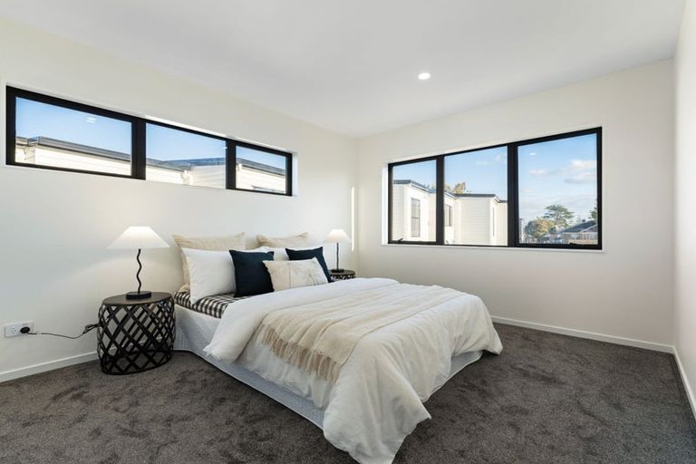 Photo of property in 35c Royton Avenue, Mangere East, Auckland, 2024