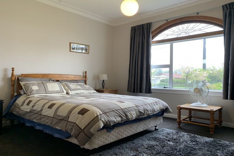 Photo of property in 2 Svenson Road, Waipukurau, 4200