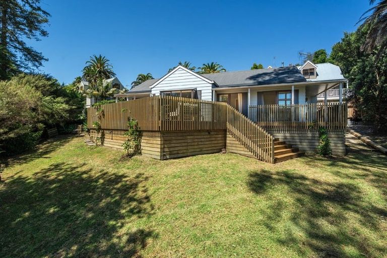 Photo of property in 2/14 Charles Street, Hauraki, Auckland, 0622