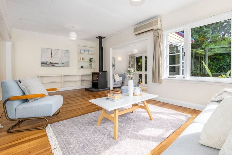 Photo of property in 1 Raebern Lane, Raumati Beach, Paraparaumu, 5032