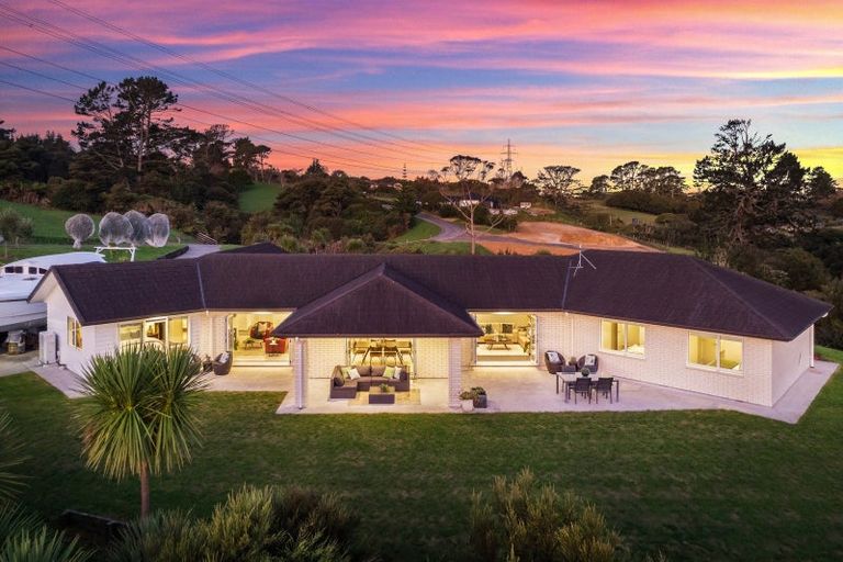 Photo of property in 43a Terry Smyth Drive, Kumeu, 0892